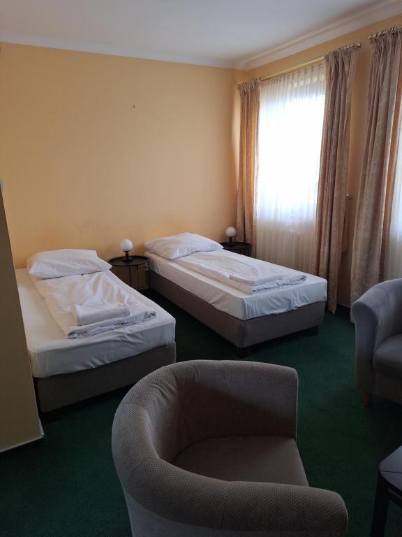 Hotel Malwa - Habitación Triple Económica