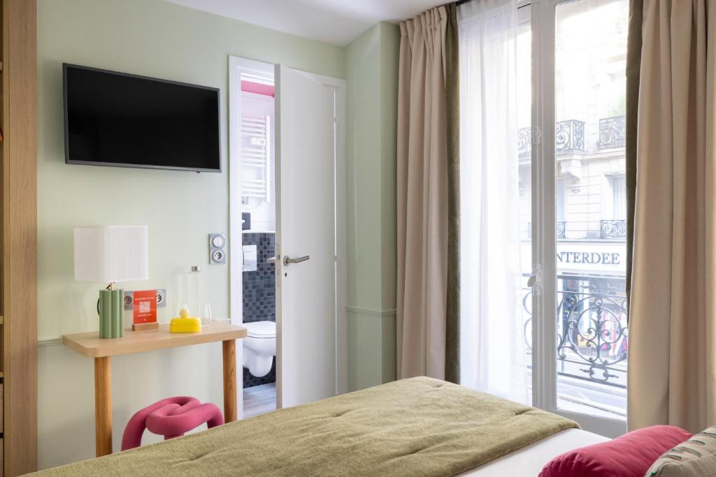 Hotel La Folie des Pres - Saint-Germain-des-Pres - Resim 14