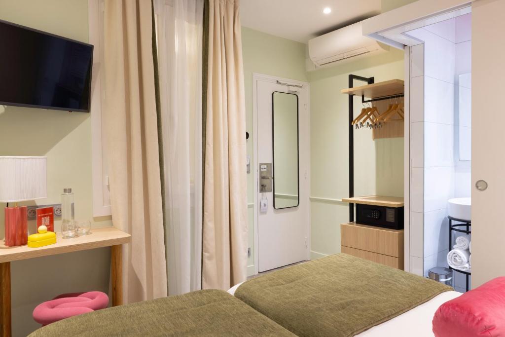 Hotel La Folie des Pres - Saint-Germain-des-Pres - Resim 4