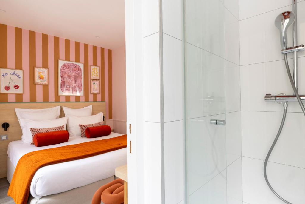 Hotel La Folie des Pres - Saint-Germain-des-Pres - Resim 7