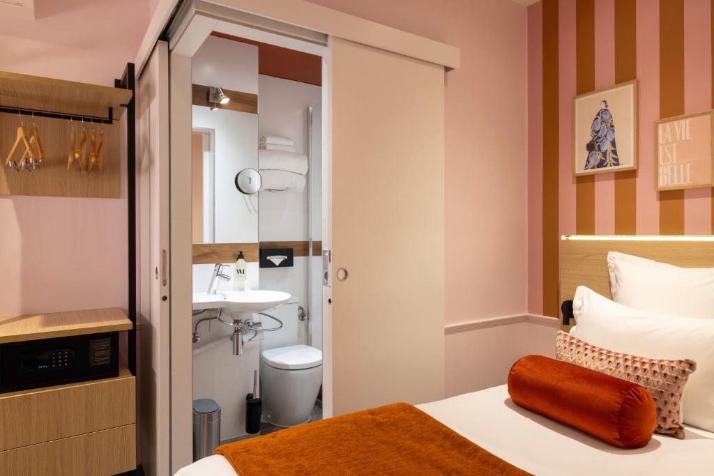 Hotel La Folie des Pres - Saint-Germain-des-Pres - Resim 39