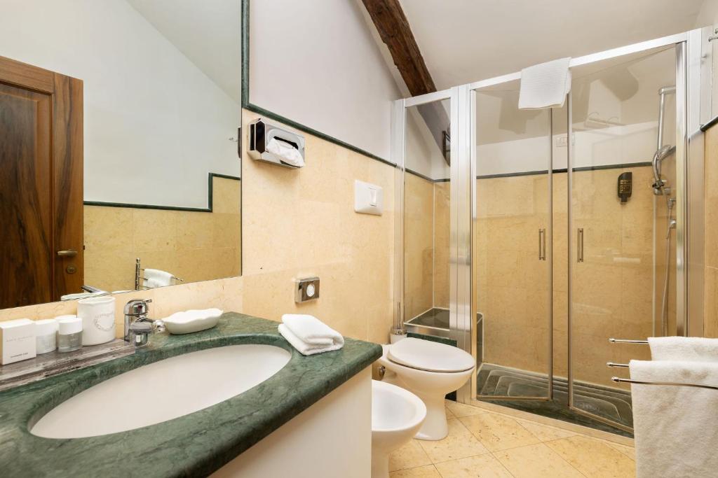 Relais Alberti - Habitación Familiar Con Vista Al Jardín