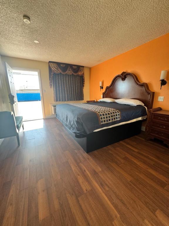 Postel nebo postele na pokoji v ubytování Walden Motel