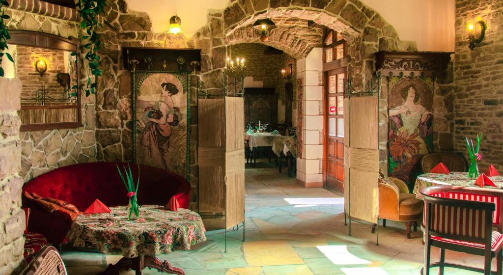 Posedenie v ubytovaní Manor House SPA Luxury of Silence