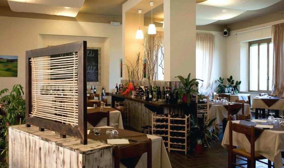 Restaurace v ubytování Hotel Garibaldi