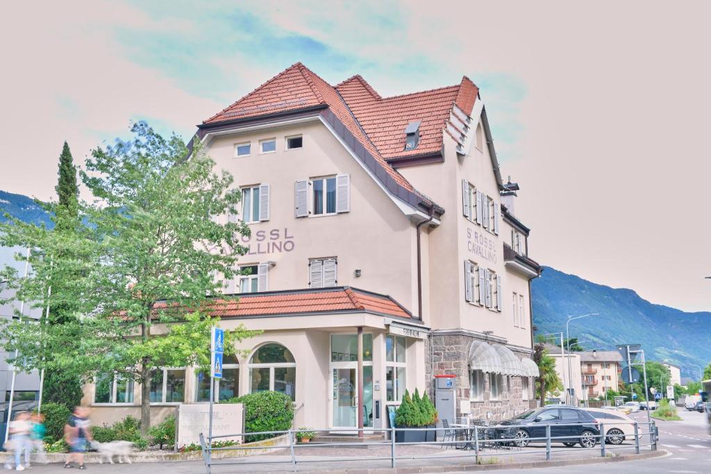 Nespecifikovaný výhled na hory nebo výhled na hory při pohledu z hotelu