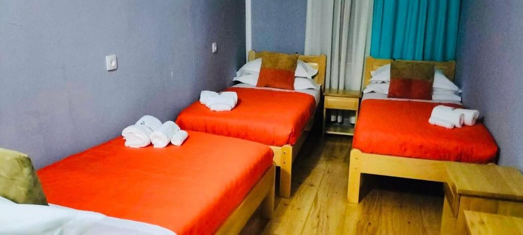 Postel nebo postele na pokoji v ubytování Guest House pesvebi