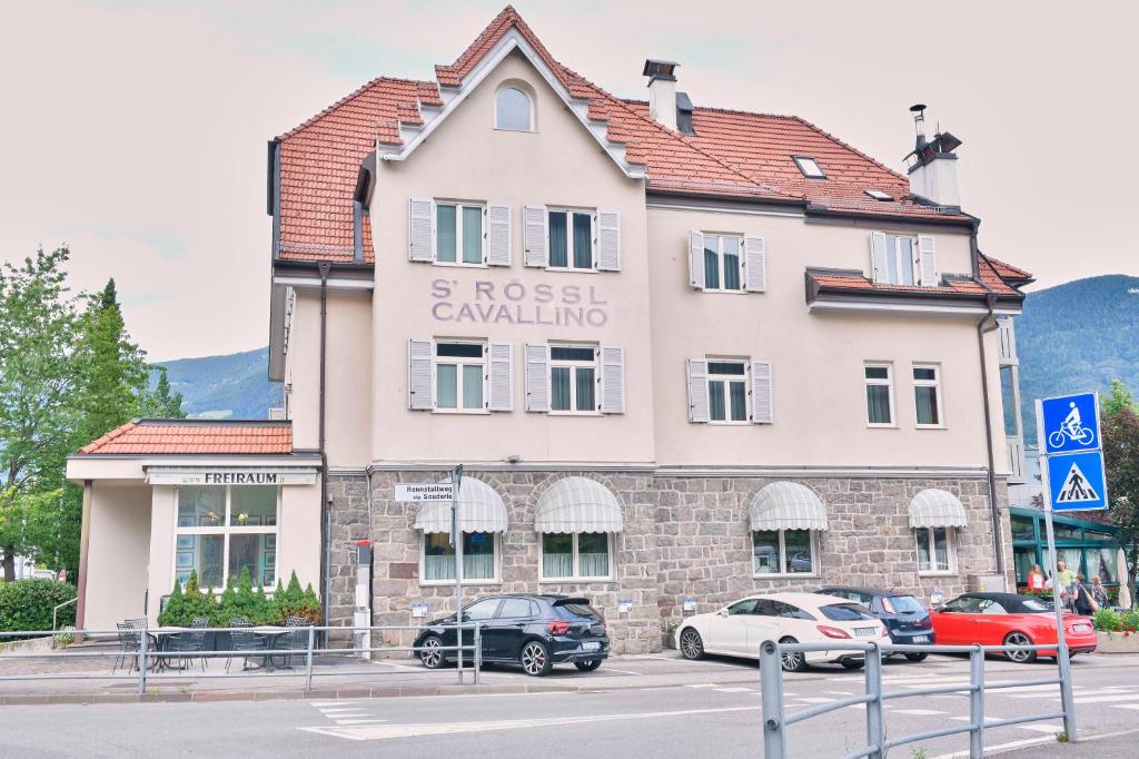 Budova, kde se hotel nachází