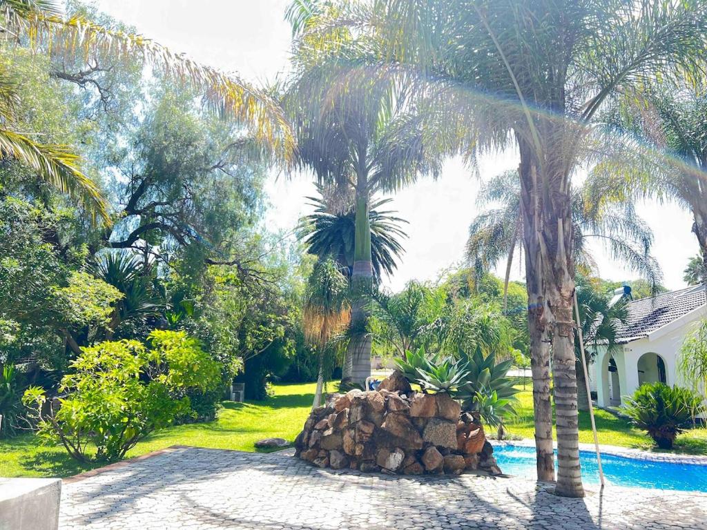 Vườn quanh Hillside exquisite executive lodge