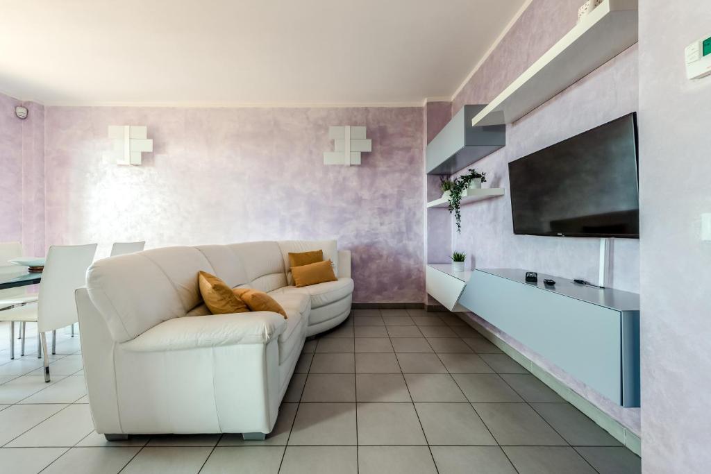 TV a/nebo společenská místnost v ubytování Hostly-Family Home Fosso Vecchio-Relax in Tuscany
