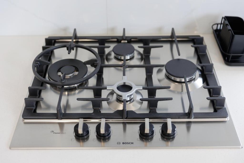 4 bedrooms Retreat with Netflix with Prime Location - Resim 21