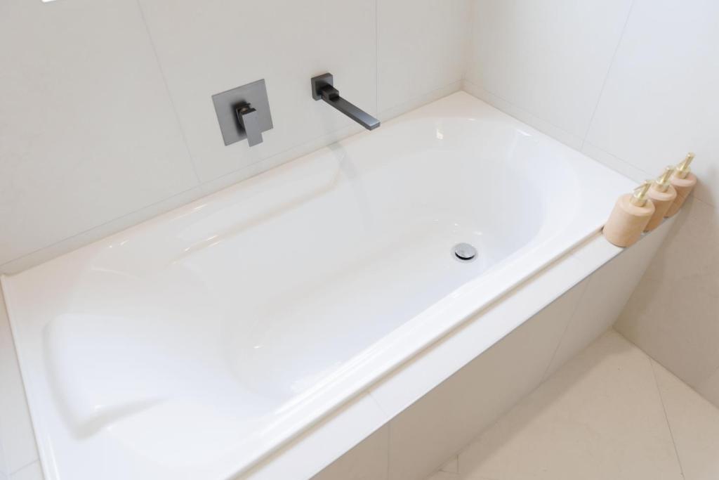 4 bedrooms Retreat with Netflix with Prime Location - Resim 37