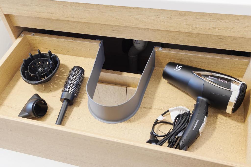 4 bedrooms Retreat with Netflix with Prime Location - Resim 44