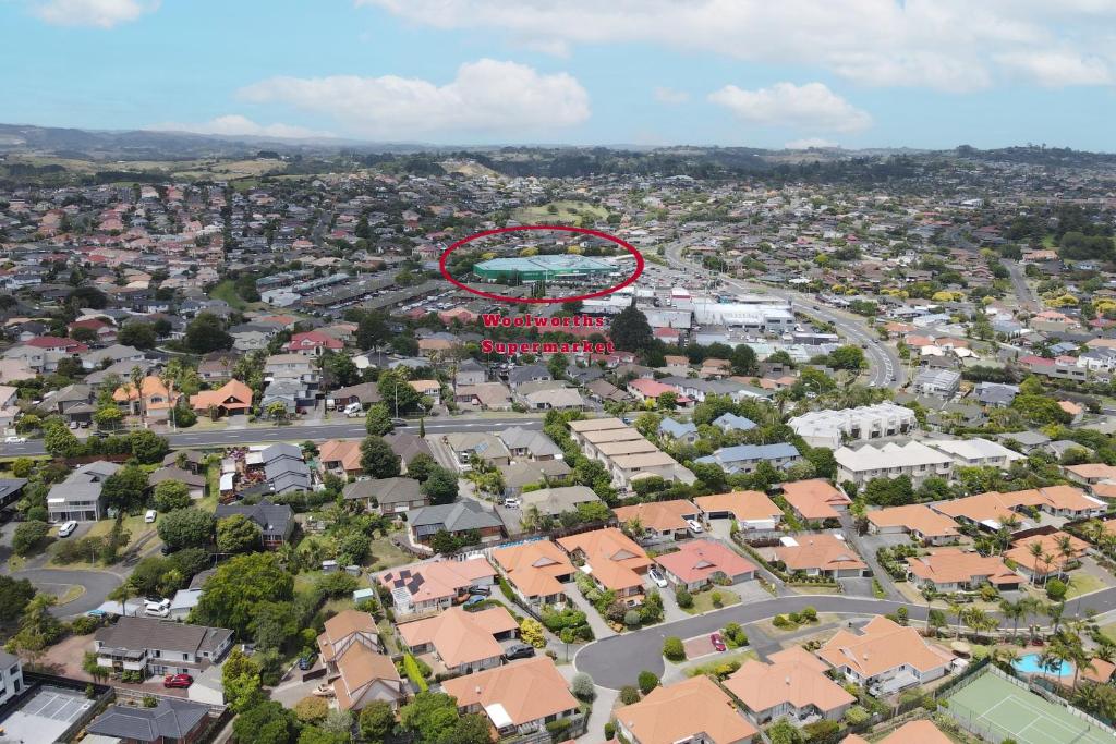 4 bedrooms Retreat with Netflix with Prime Location - Resim 9