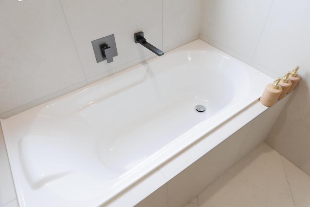 4 bedrooms Retreat with Netflix with Prime Location - Resim 19