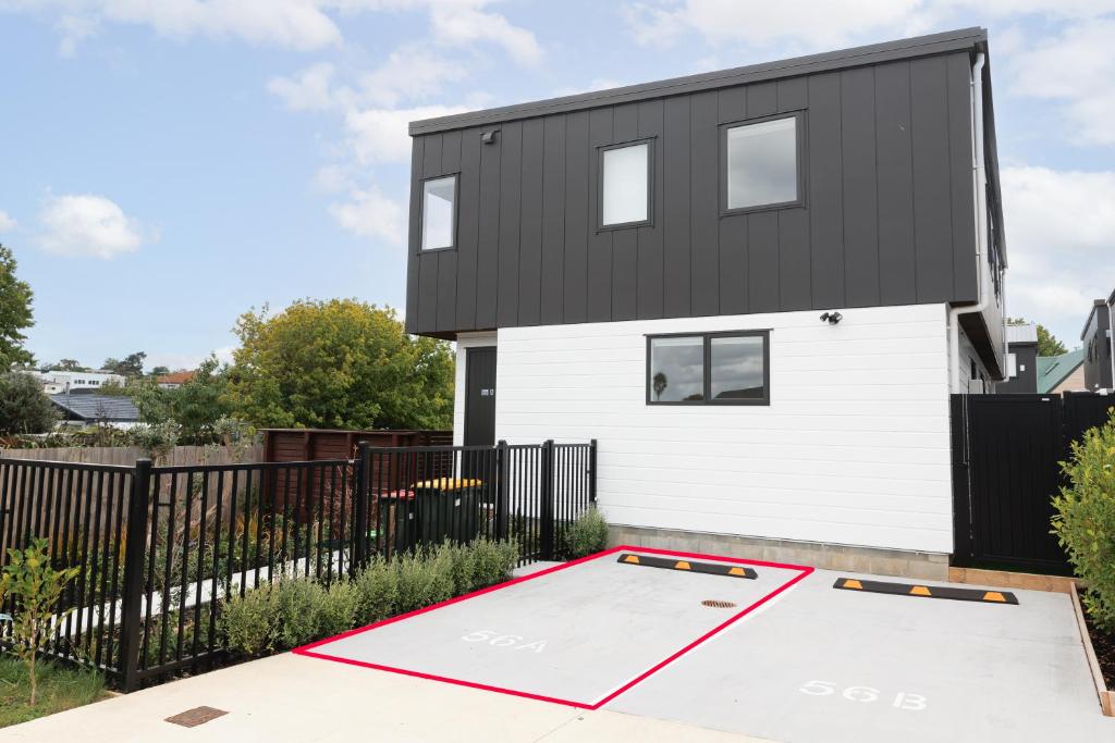 4 bedrooms Retreat with Netflix with Prime Location - Resim 7