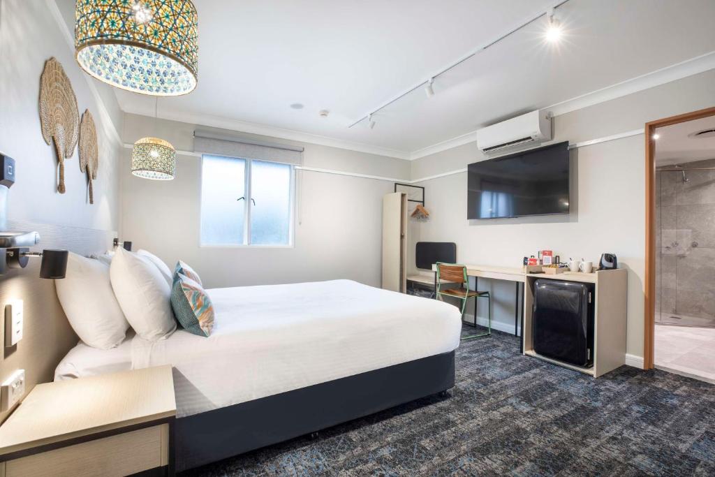 Nightcap at Manly Hotel - Resim 23