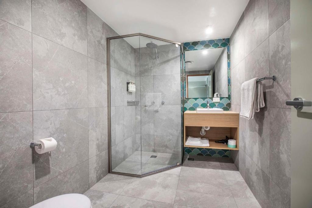 Nightcap at Manly Hotel - Resim 3