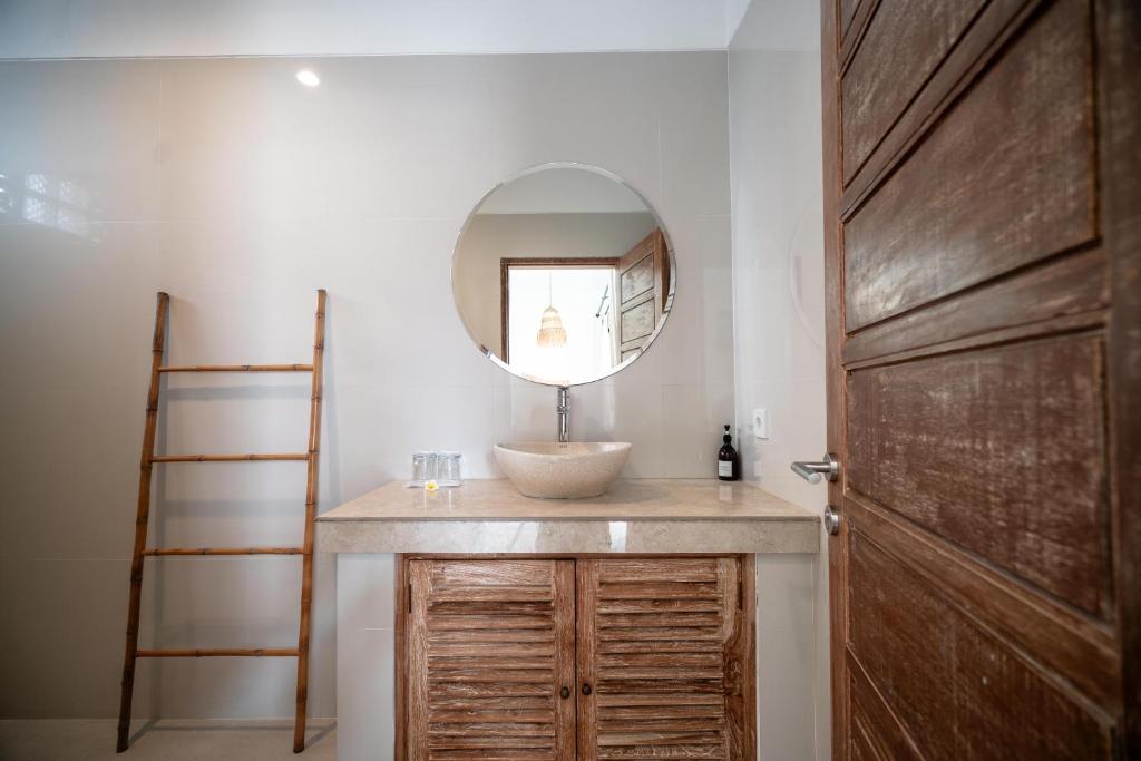 The Eight Villa & Rooms Bali - Seminyak - 7