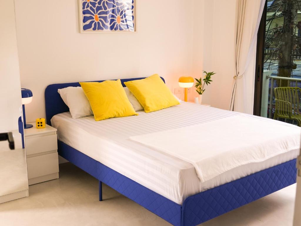 Postel nebo postele na pokoji v ubytování Place Hotel