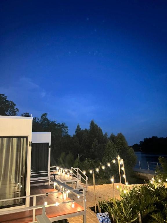 หลานย่าโฮมสเตย์ บางตะบูน - Casa Con 1 Camera Da Letto