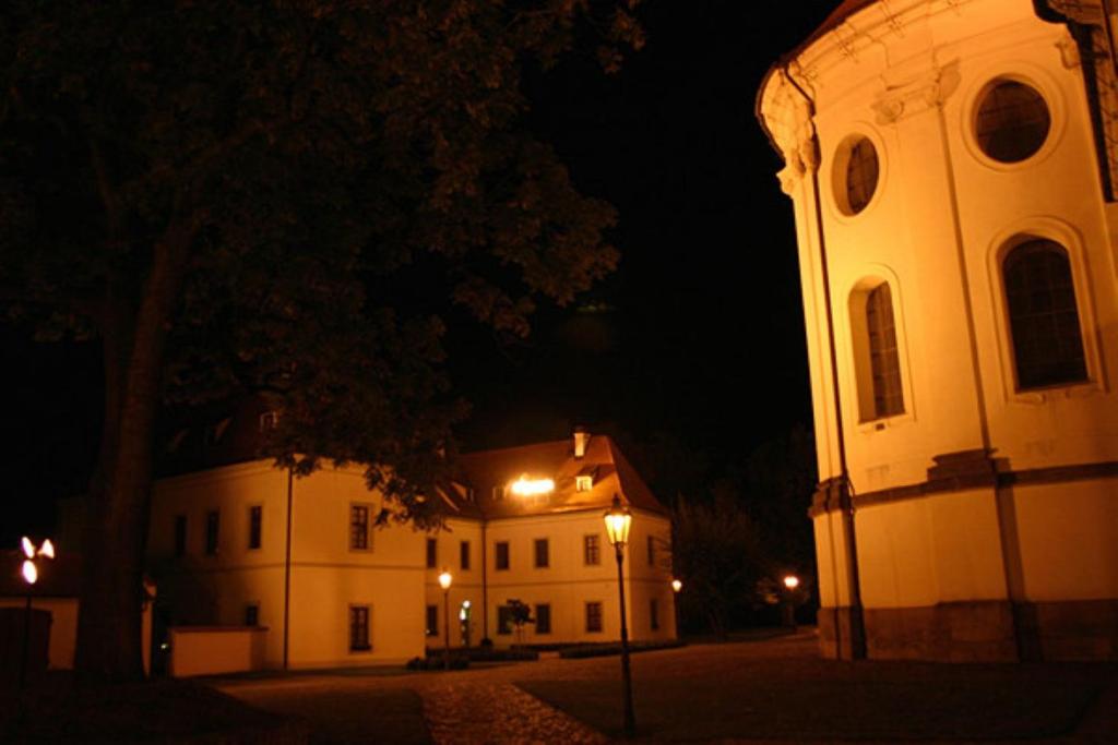 Adalbert Ecohotel - Resim 9