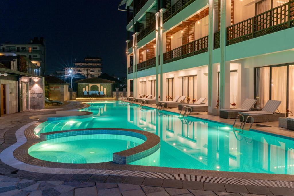 Piscina di Lake View Resort o nelle vicinanze