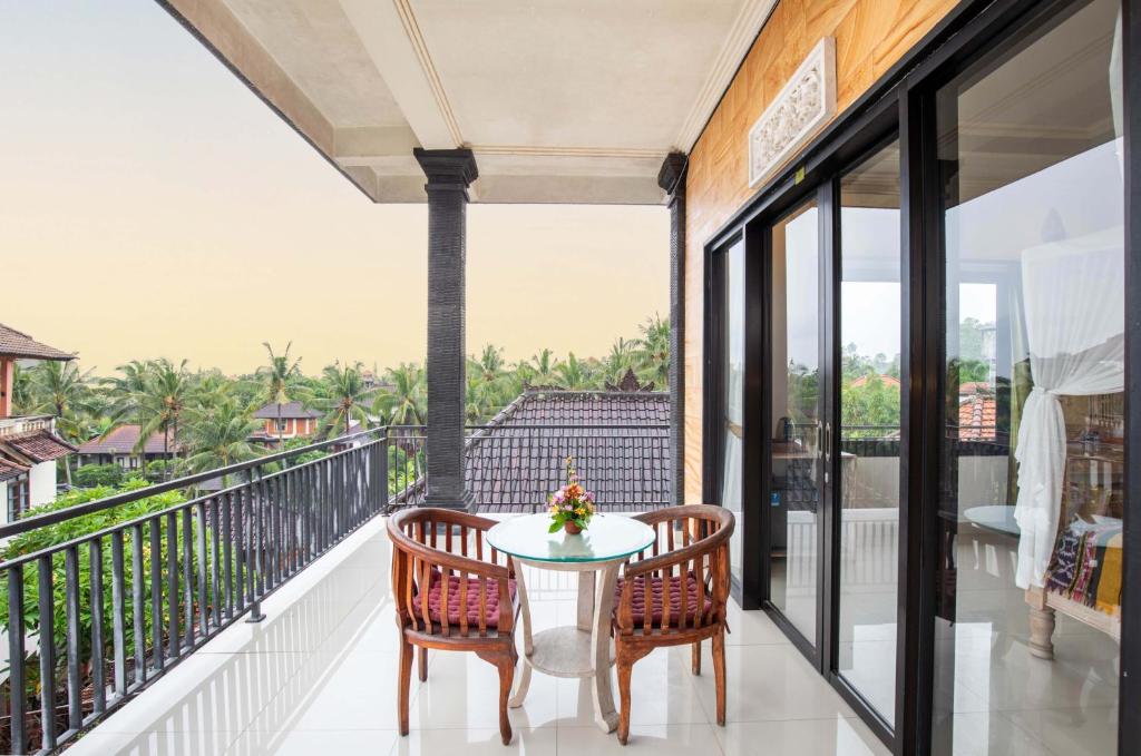 Balkón nebo terasa v ubytování Warji House 1 Ubud Centre