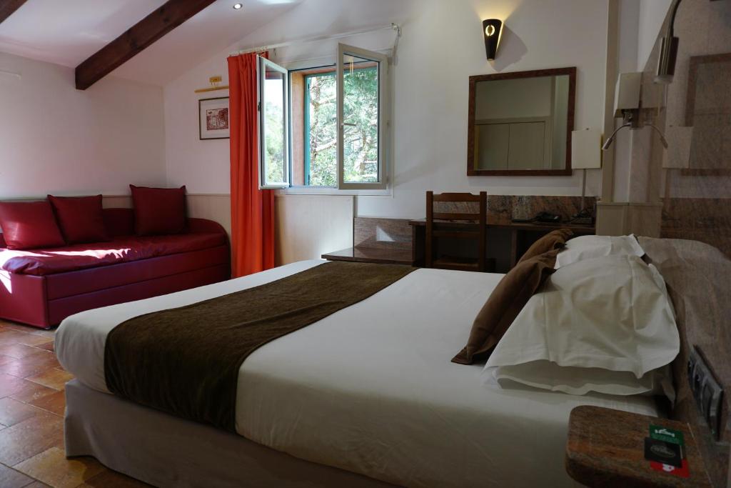 Les Jardins De La Glacière - Triple Room