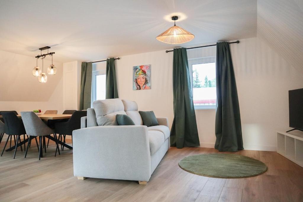 Vivre ensemble - free parking – photo 13