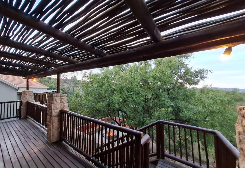 Fotografie z fotogalerie ubytování Valley View Elements 4 Bedroom v destinaci Warmbaths