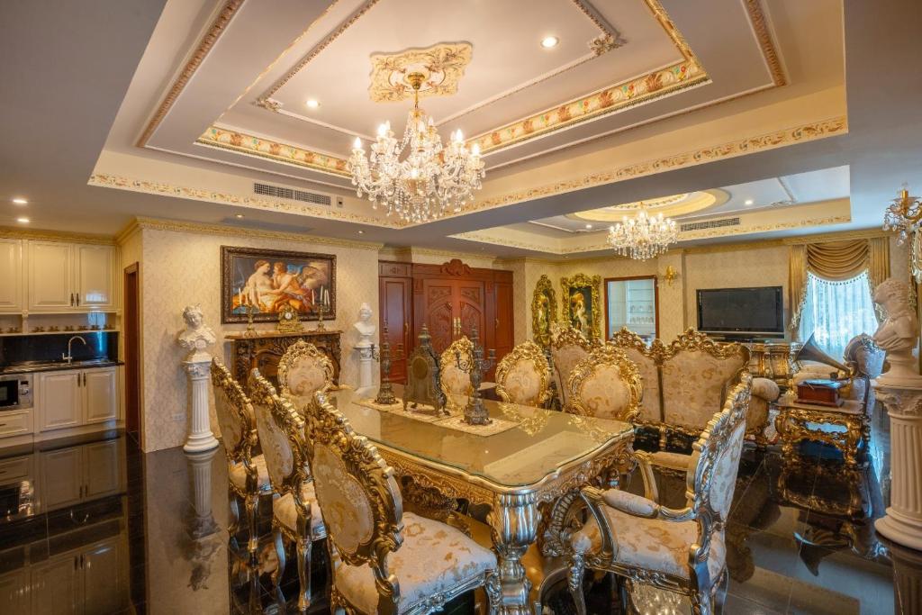 The Penthouse Seaview Rawai Beach Phuket by Benya Group - Free Airport Pick Up