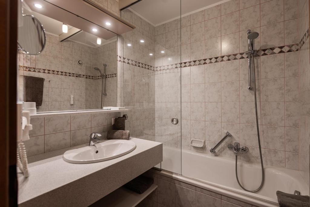 Alpine Spa Residence - 16