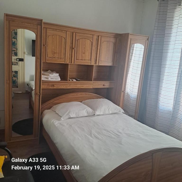 Postel nebo postele na pokoji v ubytování VILLULA