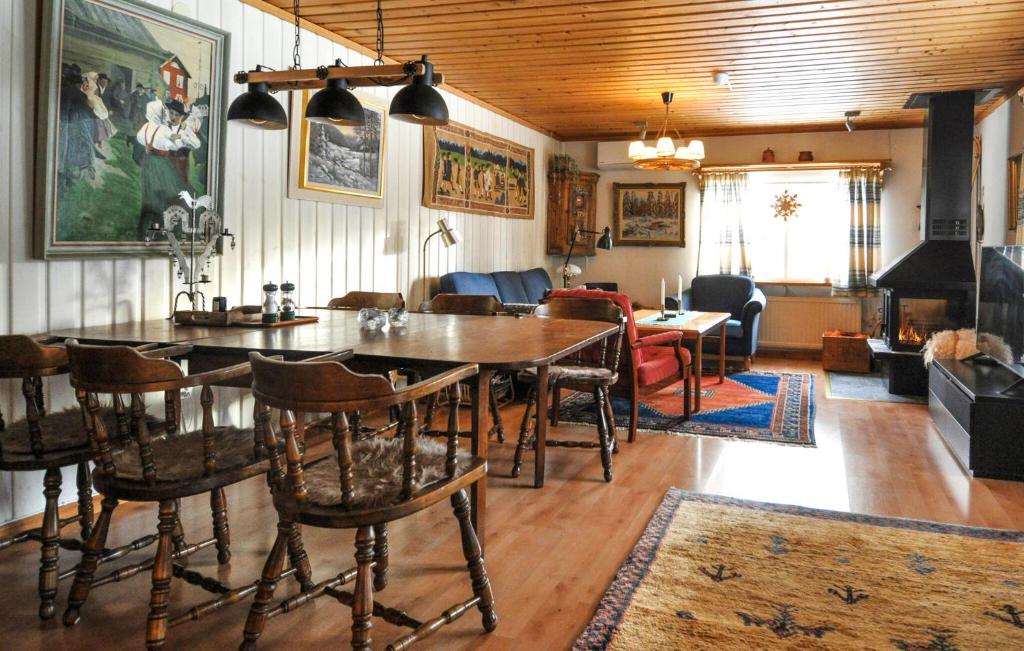 Awesome Home In Sälen With Sauna