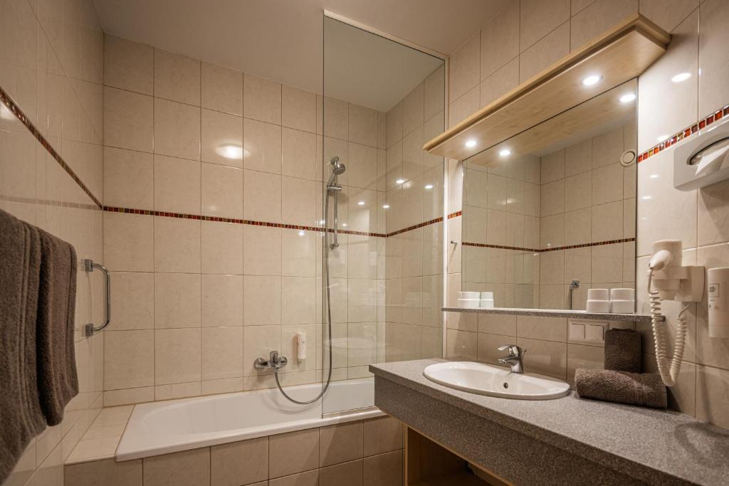 Alpine Spa Residence - 17