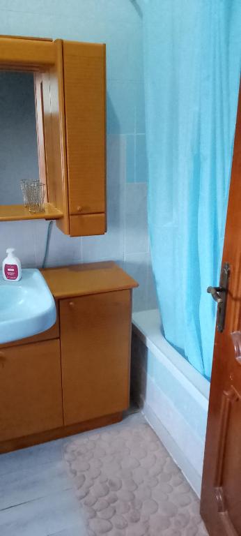 Postel nebo postele na pokoji v ubytování In centro in pochi minuti con tram sotto casa
