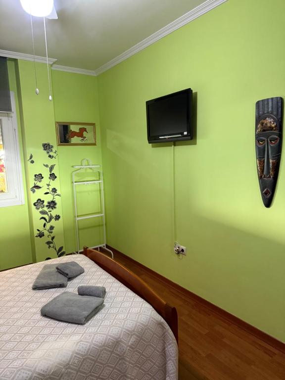 A television and/or entertainment centre at Tximeleta Bidean