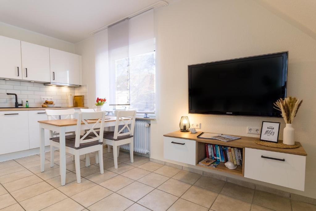Kuchyň nebo kuchyňský kout v ubytování Ferienwohnung Strandkiste