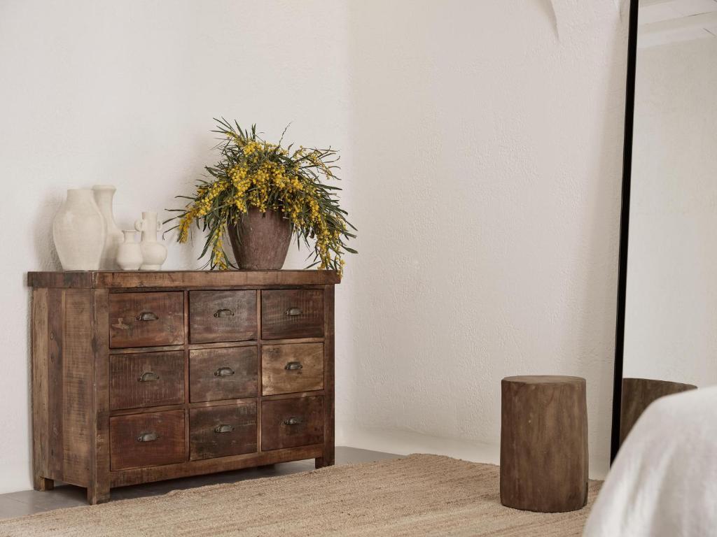 Boheme Mykonos Town - Small Luxury Hotels of the World - 12