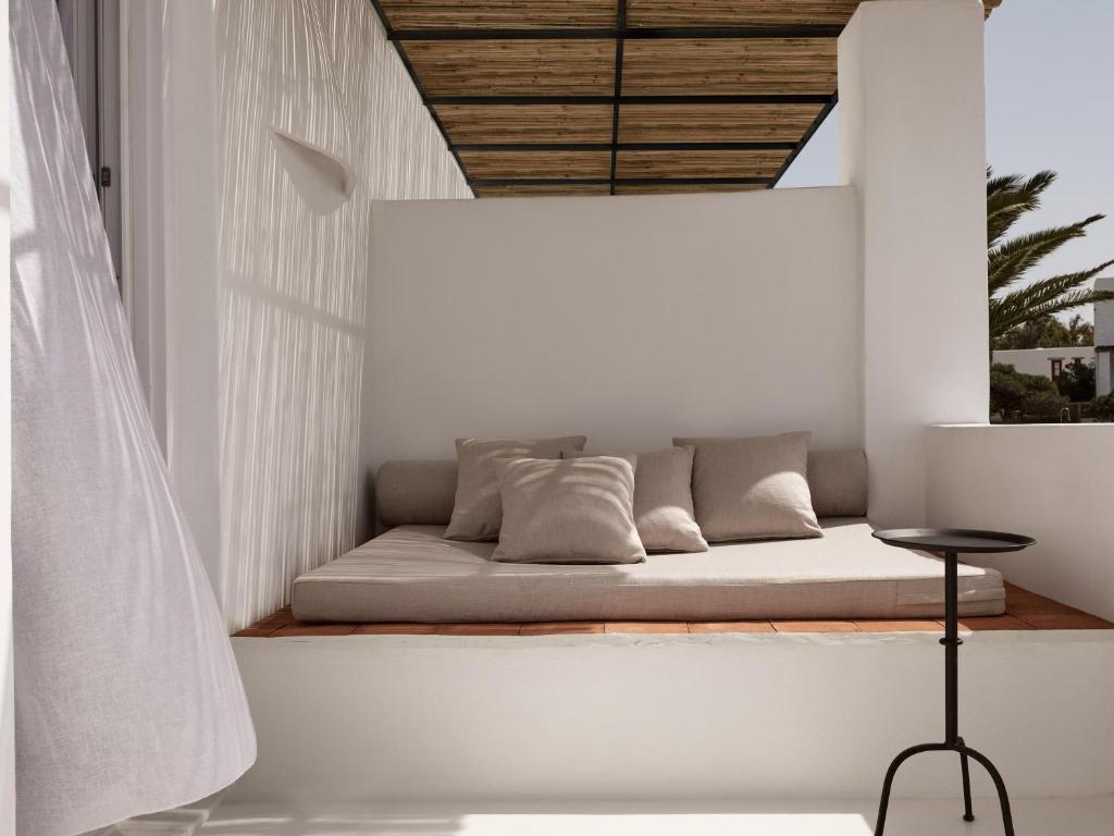 Boheme Mykonos Town - Small Luxury Hotels of the World - 17