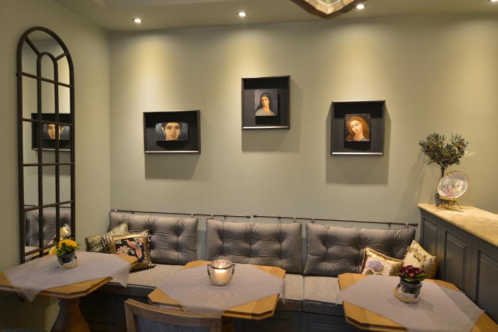 Hotel Antique - Resim 32