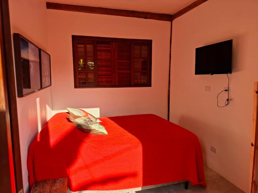 Μια τηλεόραση ή/και κέντρο ψυχαγωγίας στο Falanga Suítes 1