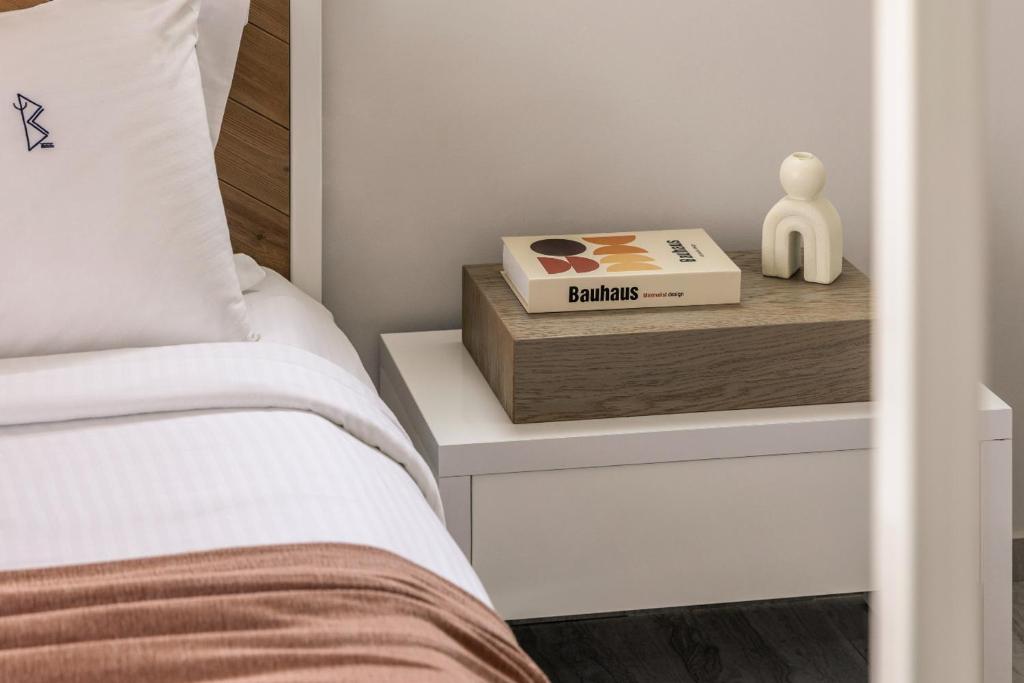 Blue Carpet Luxury Suites - 4