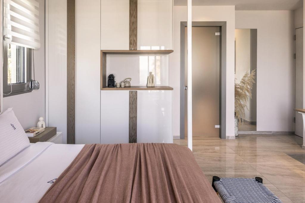 Blue Carpet Luxury Suites - 3