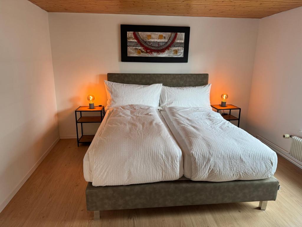 Postel nebo postele na pokoji v ubytování BigTop-Appartement in Wald