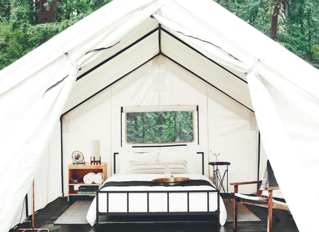 Fotografie z fotogalerie ubytování AutoCamp Sequoia v destinaci Three Rivers