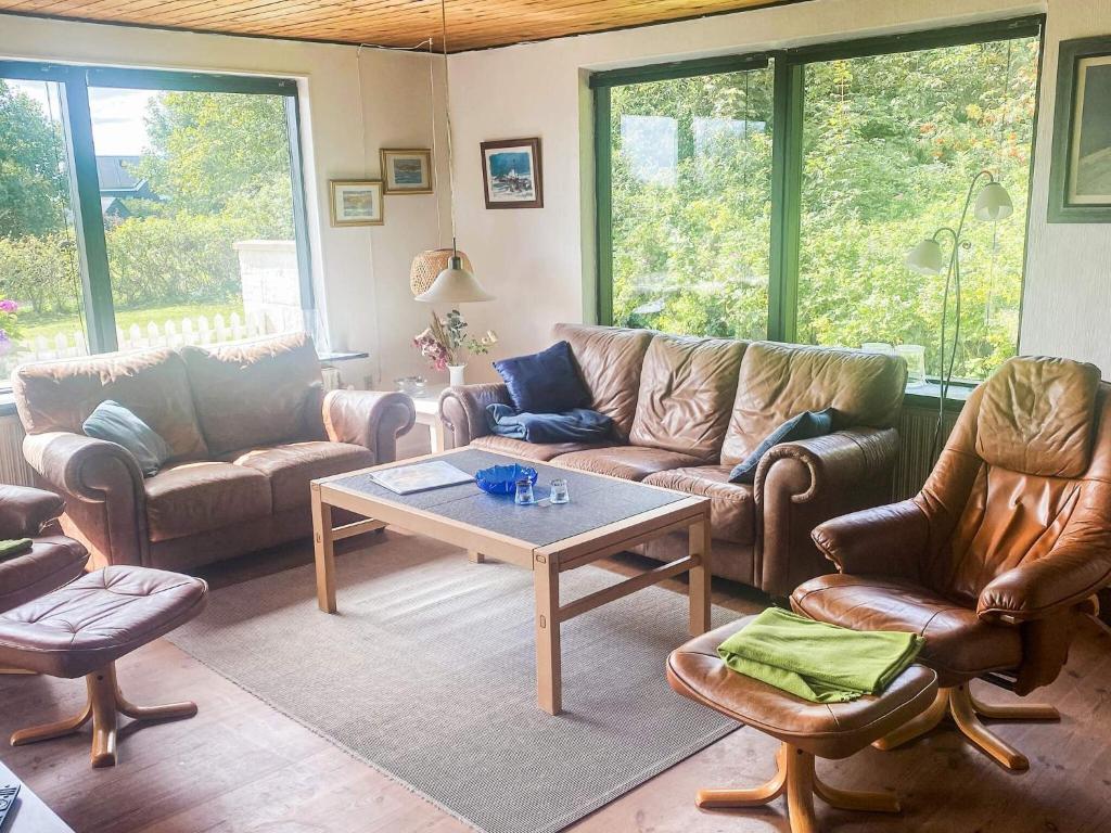 Posezení v ubytování 8 person holiday home in Struer-By Traum