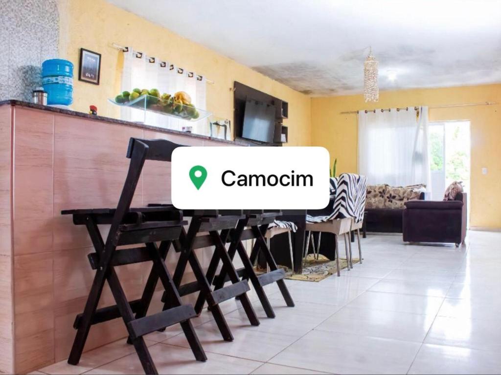 Χώρος καθιστικού στο Apartamento camocim