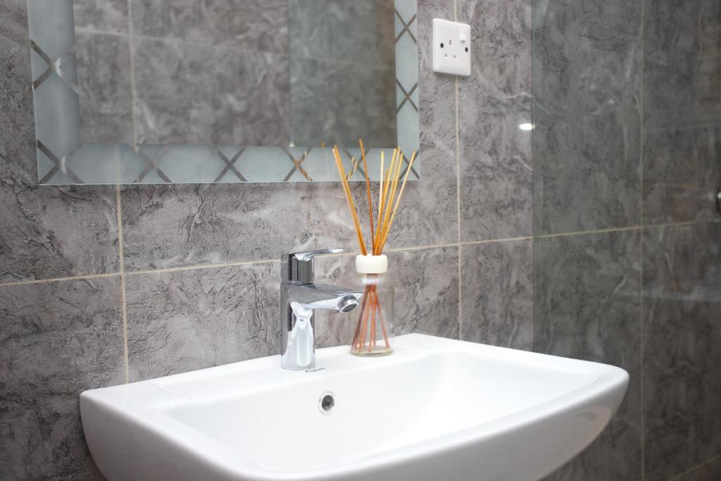 Koupelna v ubytování Labev Hotel
